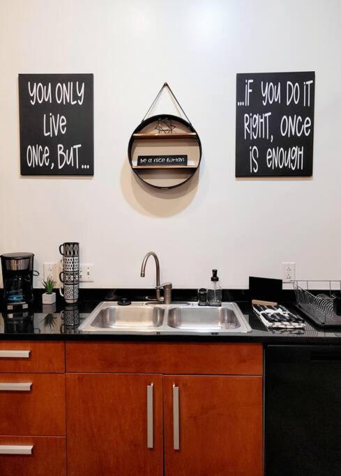 Staycation City Loft Free Gated Parking เซนต์ลูอิส ภายนอก รูปภาพ