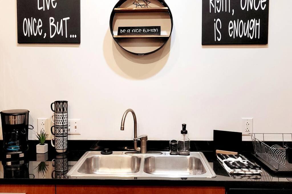 Staycation City Loft Free Gated Parking เซนต์ลูอิส ภายนอก รูปภาพ